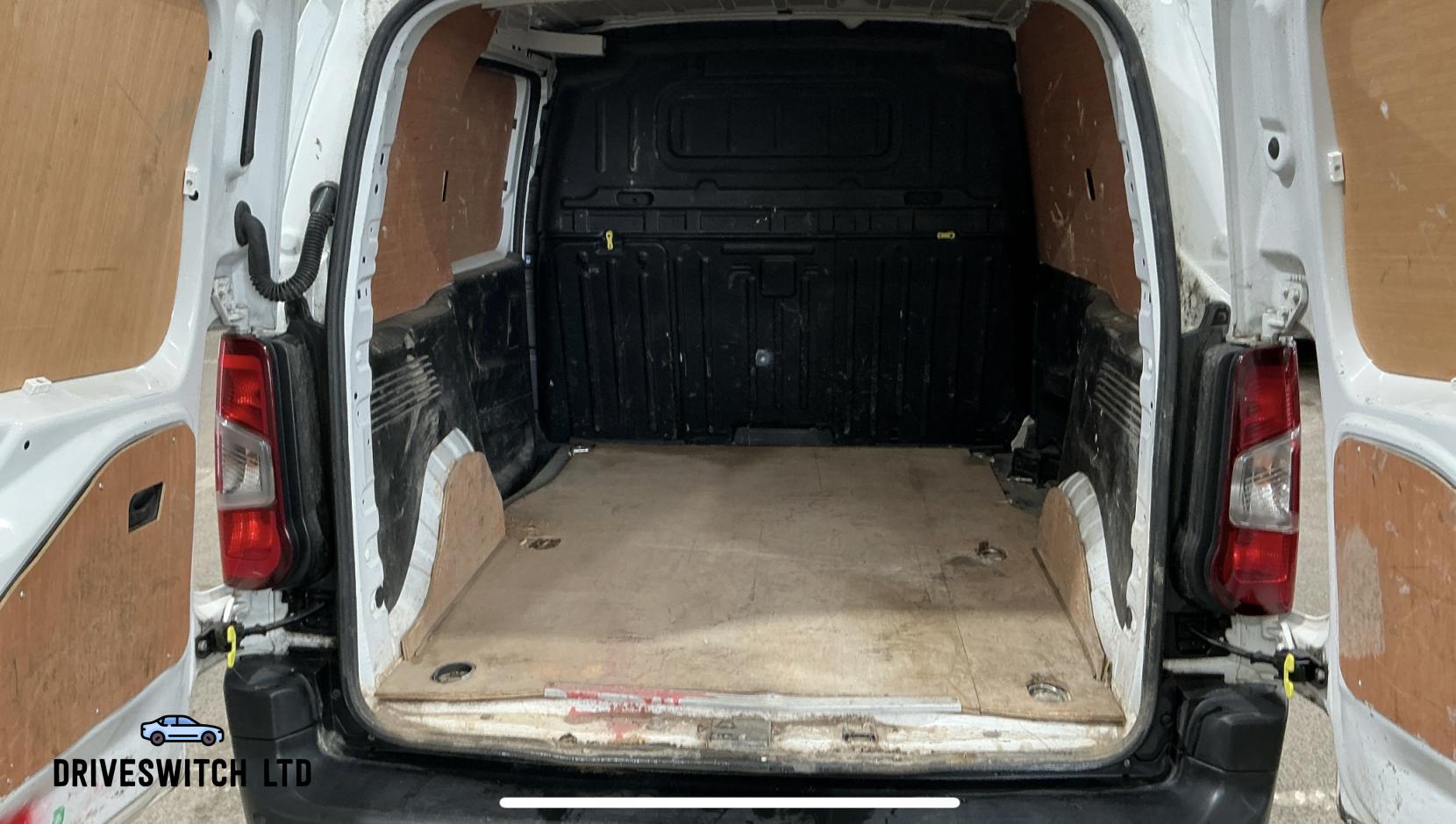 Peugeot Partner 1.5 BlueHDi 1000 Professional Standard Panel Van 5dr Diesel Manual SWB Euro 6 (100 bhp)