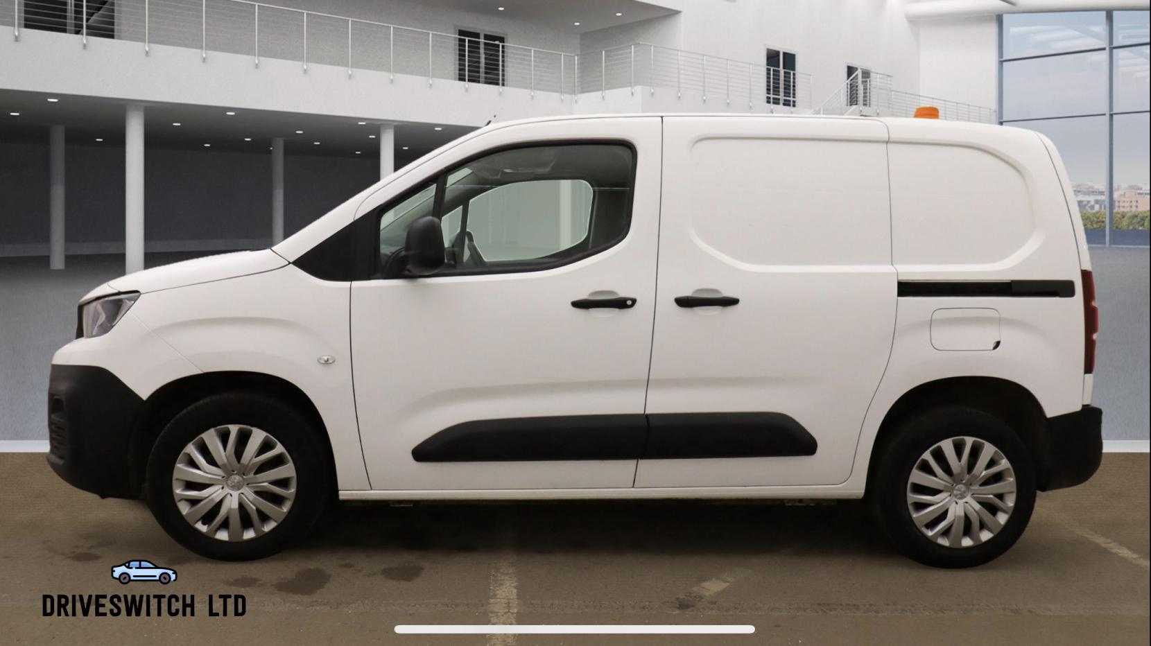 Peugeot Partner 1.5 BlueHDi 1000 Professional Standard Panel Van 5dr Diesel Manual SWB Euro 6 (100 bhp)