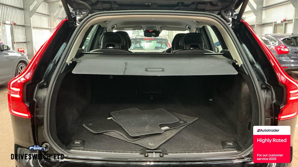 Volvo XC60 2.0 D4 Momentum SUV 5dr Diesel Auto AWD Euro 6 (s/s) (190 ps)