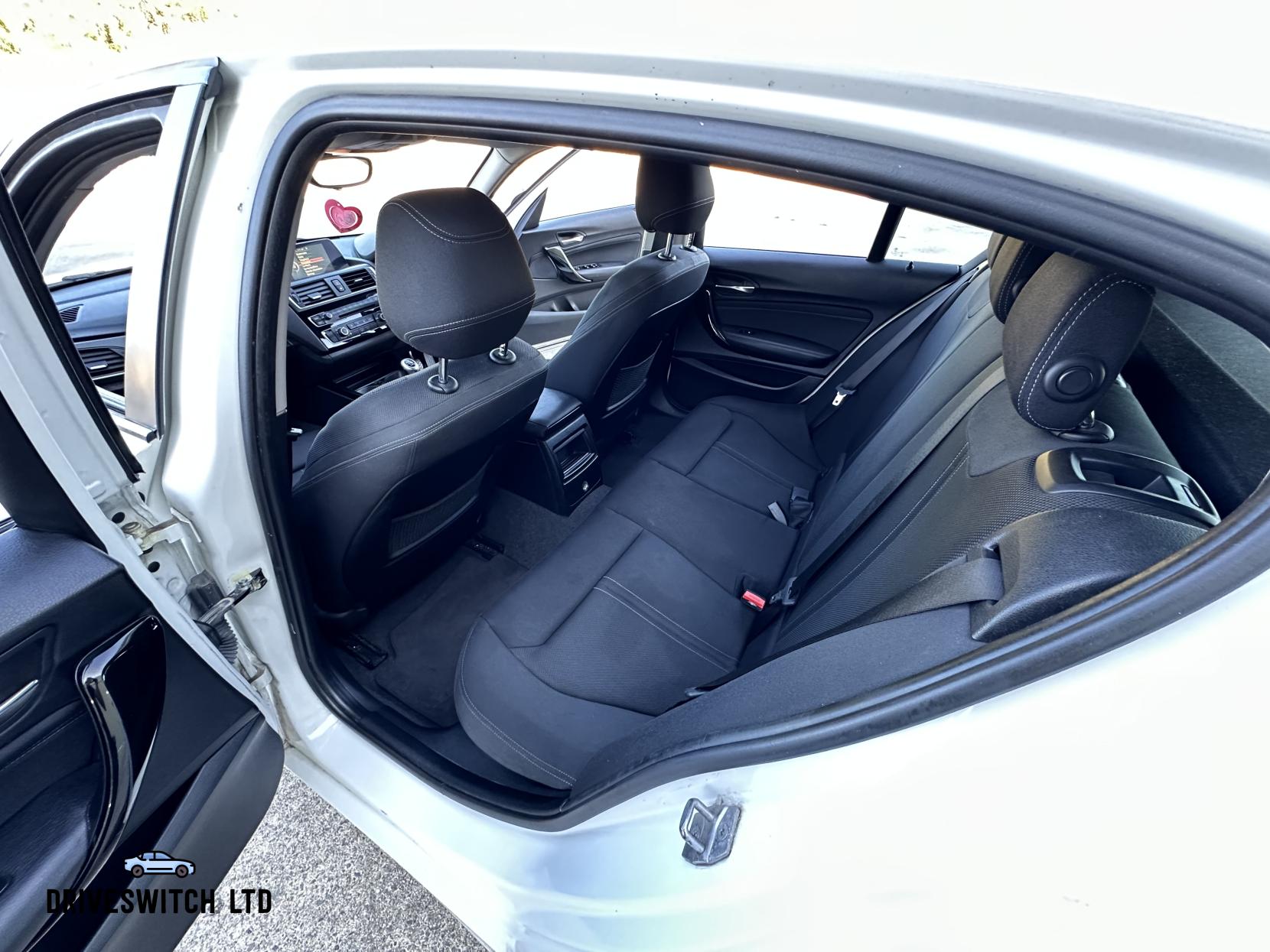 BMW 1 Series 1.5 118i Sport Hatchback 5dr Petrol Manual Euro 6 (s/s) (136 ps)