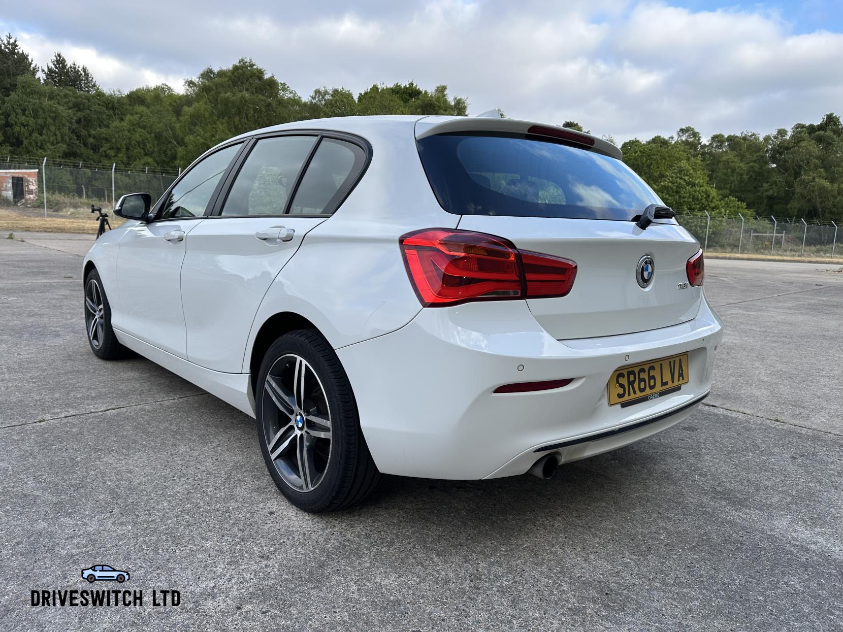 BMW 1 Series 1.5 118i Sport Hatchback 5dr Petrol Manual Euro 6 (s/s) (136 ps)